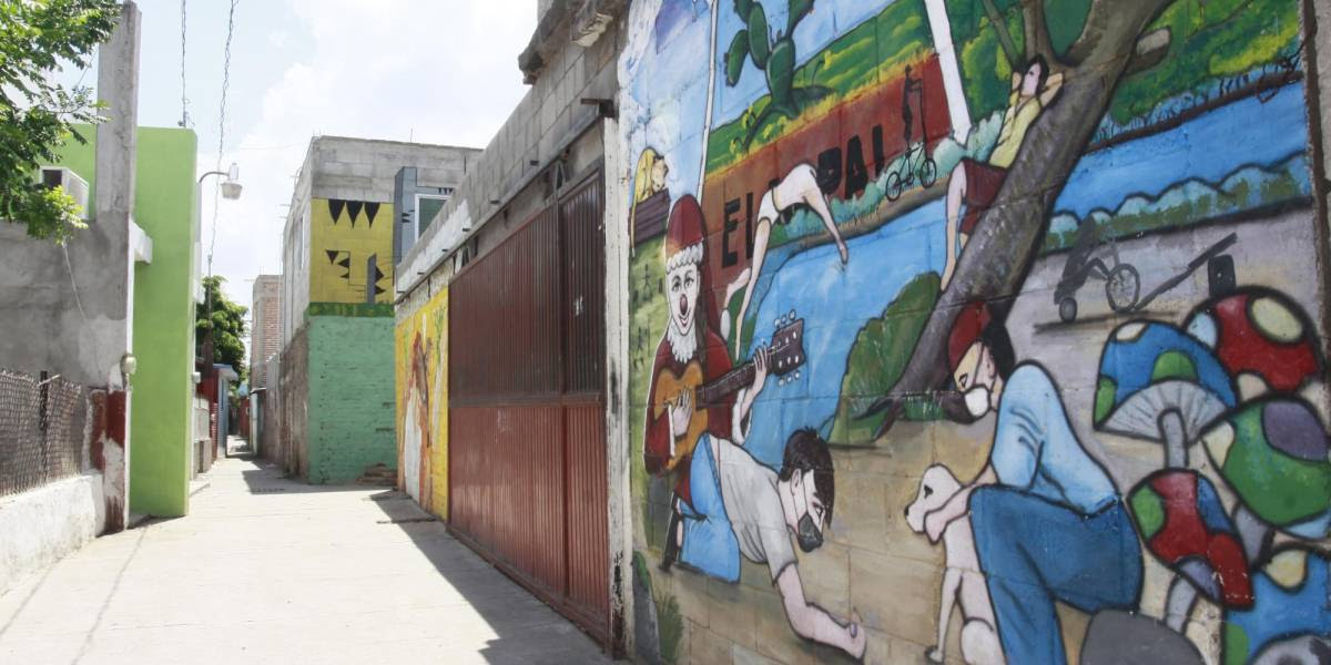 Murales que recuerdan a personas desaparecidas, en Culiacán, Sinaloa